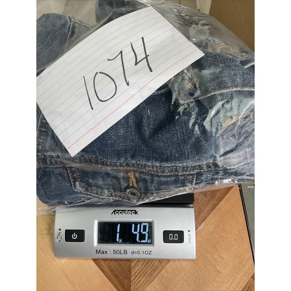 American Eagle Outfitters Jean Jacket, Size Medium, Great Condition - Picture 10 of 10